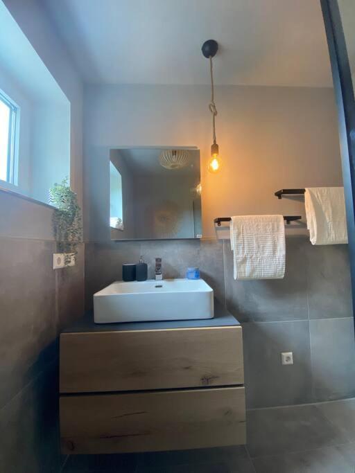 Gemuetliche Wohnung -Schwarzwald Neuweiler  Bagian luar foto