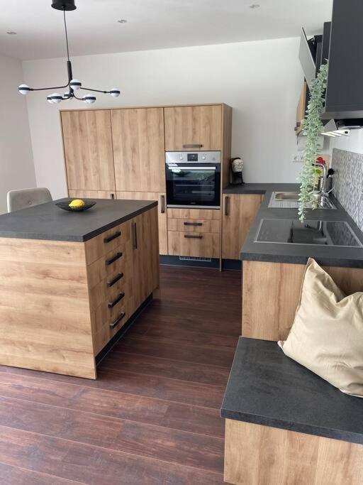 Gemuetliche Wohnung -Schwarzwald Neuweiler  Bagian luar foto