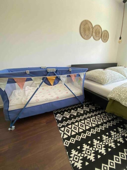 Gemuetliche Wohnung -Schwarzwald Neuweiler  Bagian luar foto